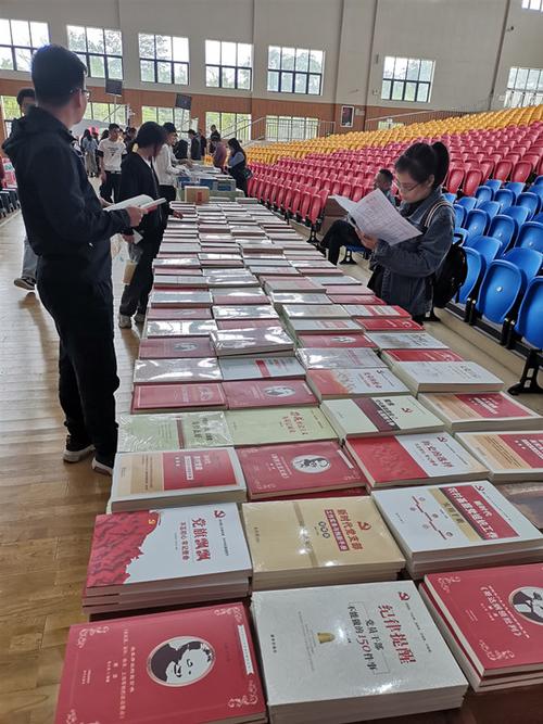 正规刊物VS网站:教师论文发表的最佳选择在哪里?