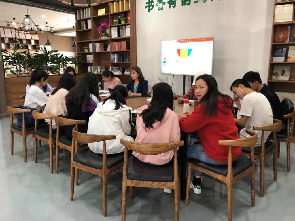 职称评审论文投稿发表指南：要求详解与截止时间速览
