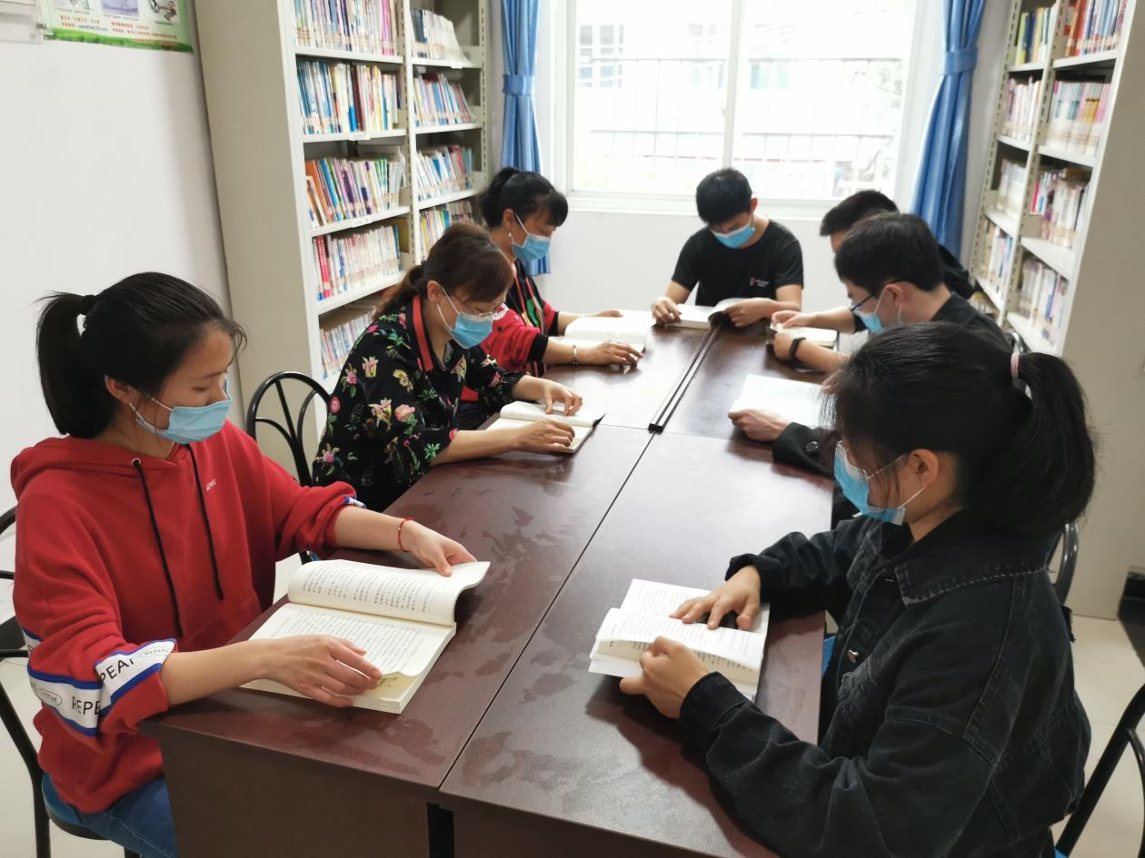区域国际贸易宏观调控《经济问题探索》期刊