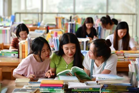 诗词曲赋人物评论汉语语言《古典文学知识》