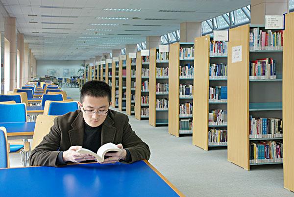 彩印设计艺术雕刻民俗服装人文教育《色彩》