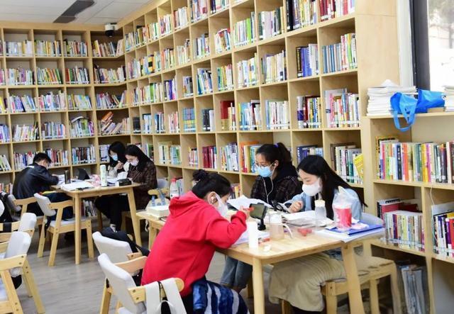 财经产业经济商业党建政工人力《企业文化》