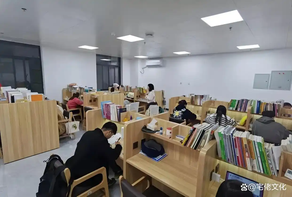 人才培养营销财会经济教学文艺《金融文坛》