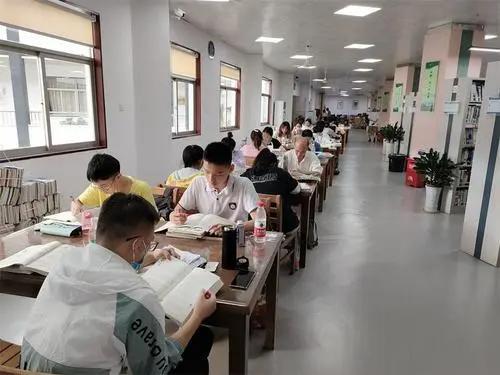 媒体传播心理品牌广告文化企业《公关世界》期刊：发表论文投征稿