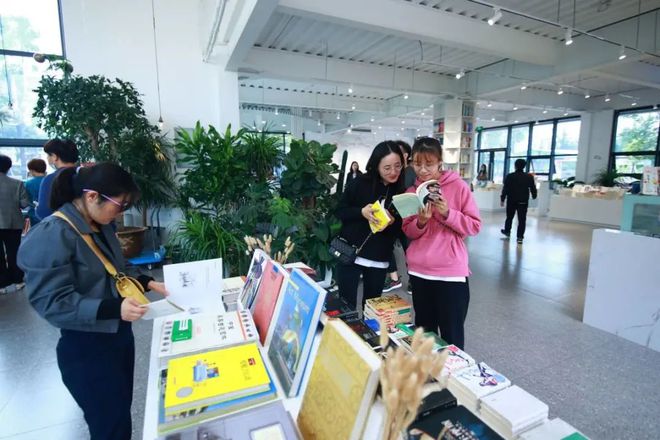 学术论文发表投稿解析：投资理财、证券股票与金融保险期刊方向