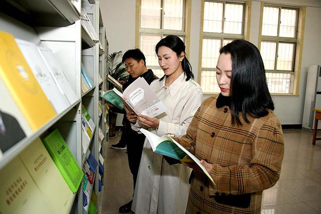 旅游酒店管理学术专著教材出书出版实务：主编副主编署名助力职称评审