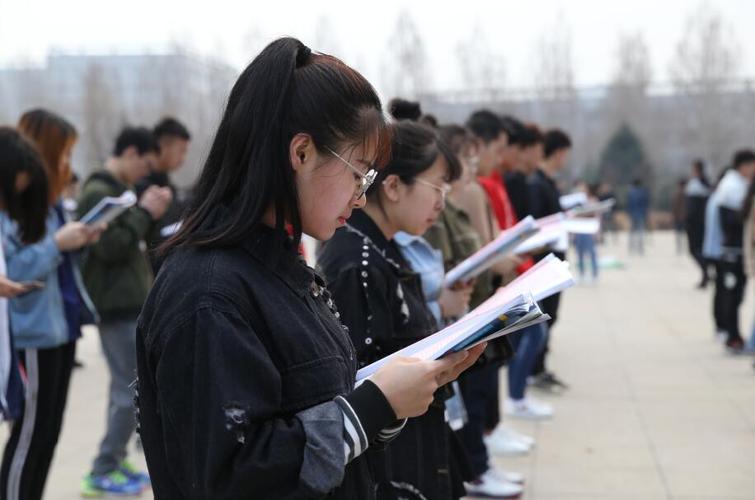 中高级政工师评职称出书出版流程揭秘：主编