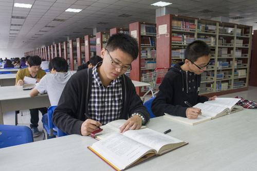 环境保护职称导航：学术专著与教材出书署名