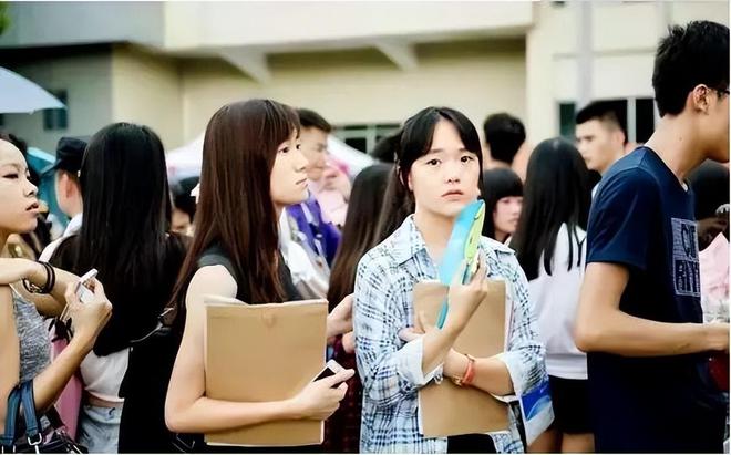 考古文博专著教材出书出版指南：职称评定挂名办理与成果展示策略
