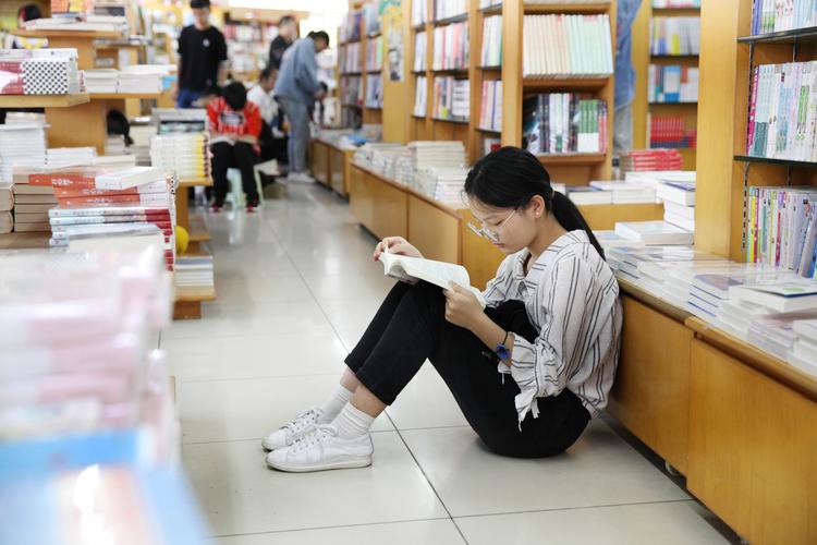 职称晋升的文学阶梯：文学类学术期刊论文发