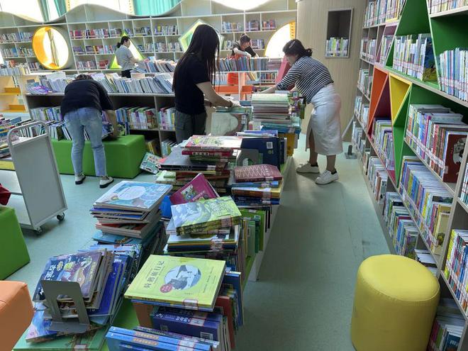 主持播音、新闻传媒传播方向评职称学术专著署名、评职称出书费用高吗？怎么办理？